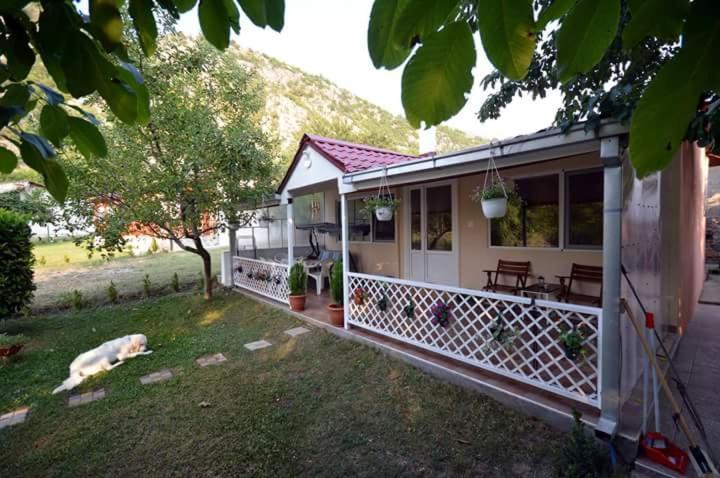 Karali Apartments لاغادين المظهر الخارجي الصورة